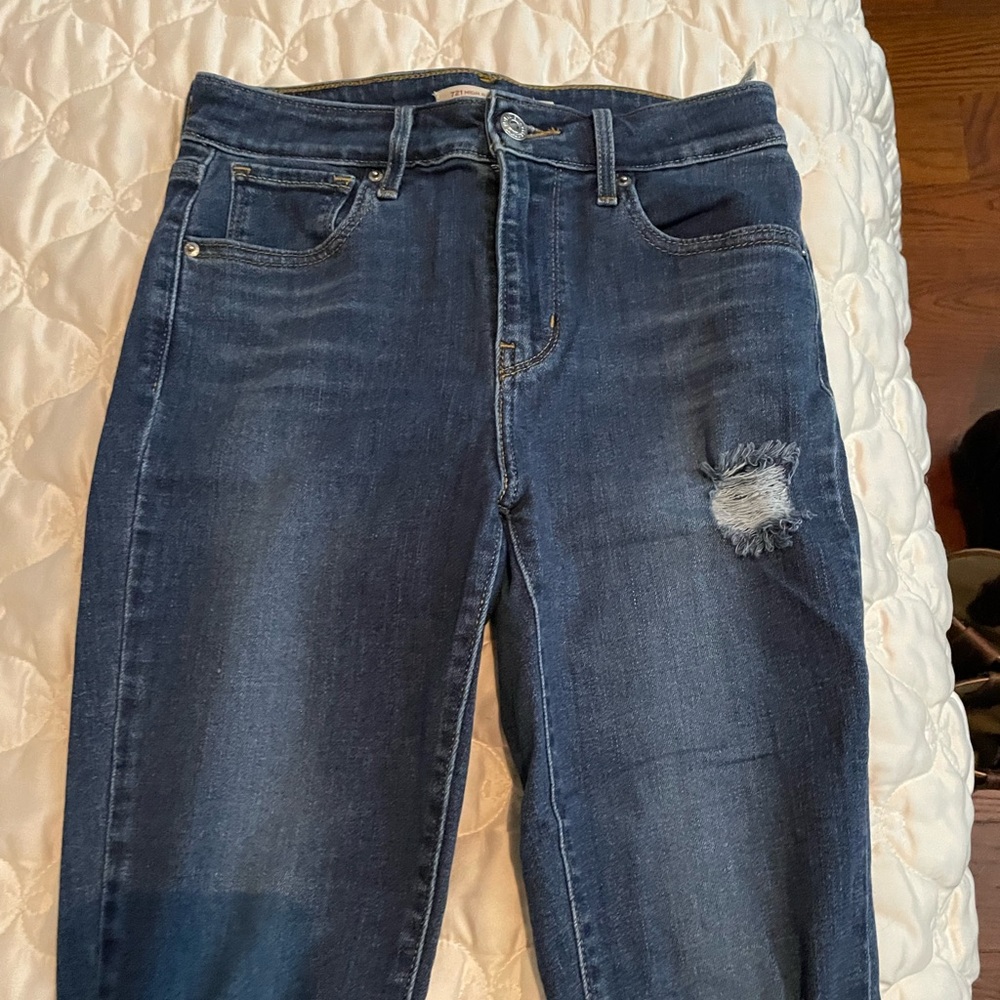 Levi’s 721 High Rise Skinny Jeans